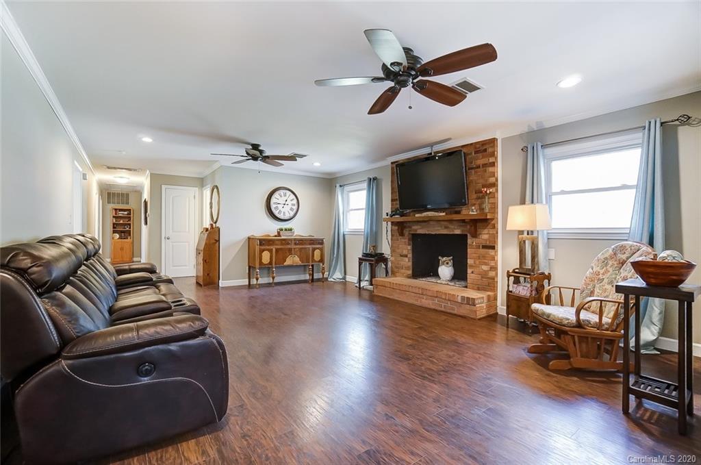 4237 Rocky River Road Charlotte, NC 28215 - Photo 11 of 35