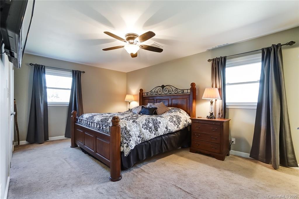 4237 Rocky River Road Charlotte, NC 28215 - Photo 17 of 35