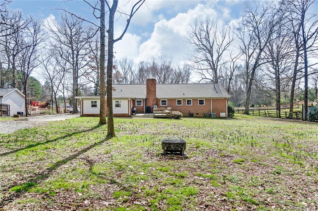 4237 Rocky River Road Charlotte, NC 28215 - Photo 30 of 35