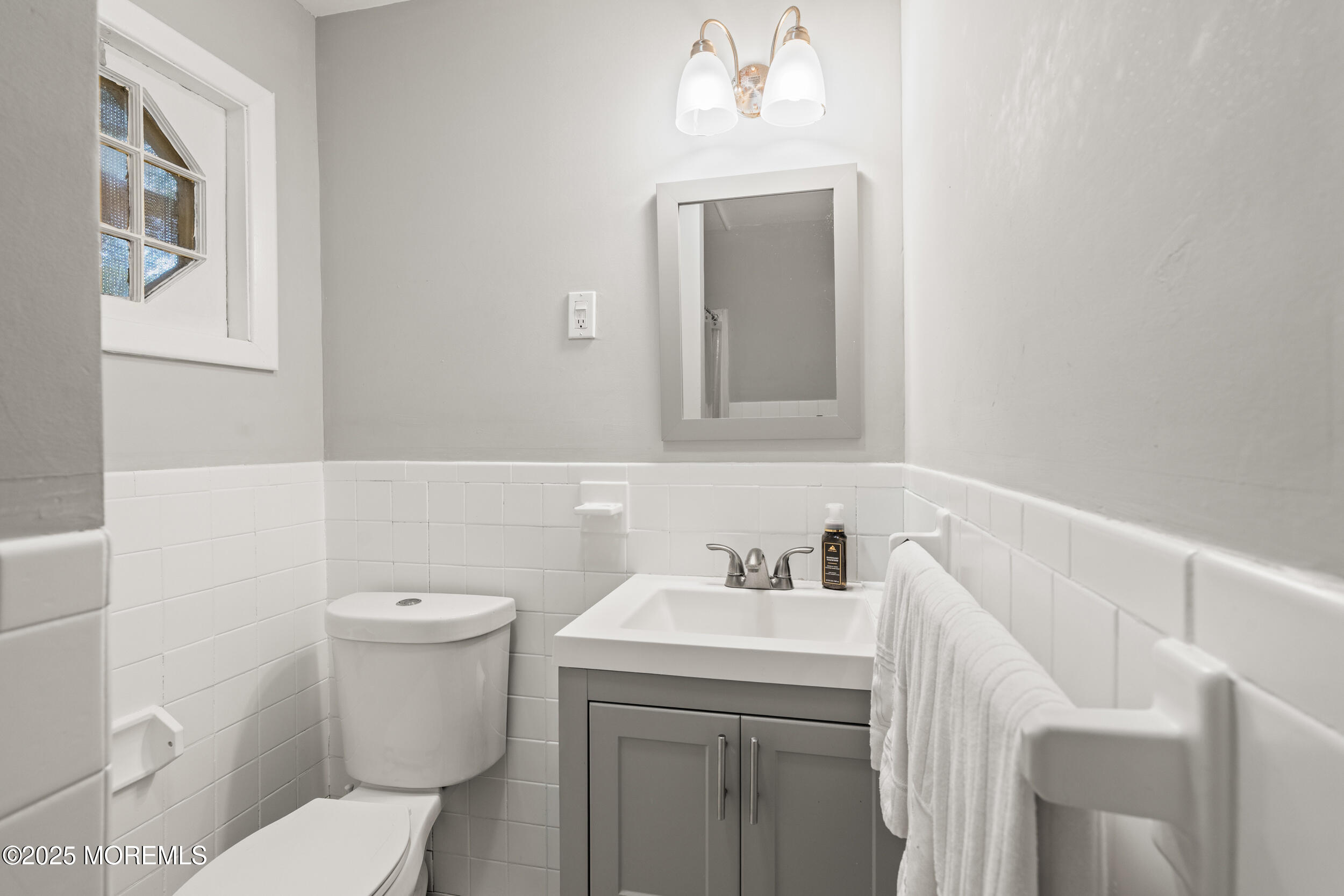 271 Jerome Avenue Oakhurst, NJ 07755 - Photo 23 of 39 033