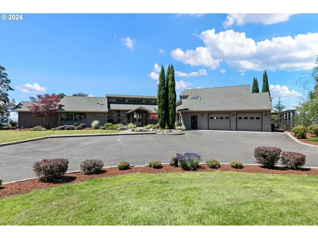 $2,200,000 | 90849 Coburghills Drive, Eugene, OR 97408