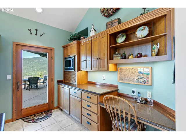 $2,200,000 | 90849 Coburghills Drive, Eugene, OR 97408