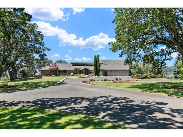 $2,200,000 | 90849 Coburghills Drive, Eugene, OR 97408