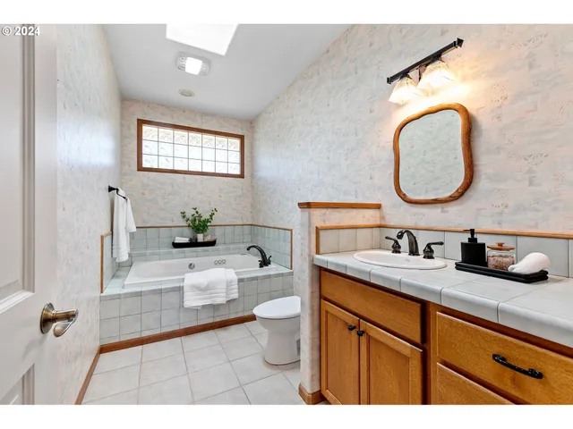 $2,200,000 | 90849 Coburghills Drive, Eugene, OR 97408