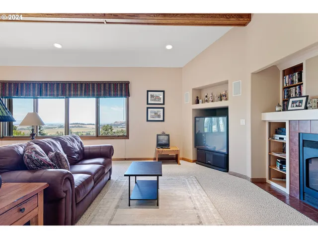 $2,200,000 | 90849 Coburghills Drive, Eugene, OR 97408