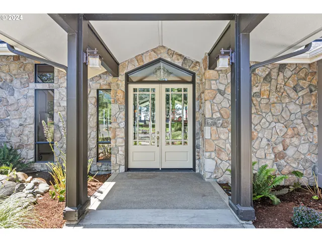 $2,200,000 | 90849 Coburghills Drive, Eugene, OR 97408