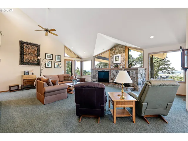 $2,200,000 | 90849 Coburghills Drive, Eugene, OR 97408