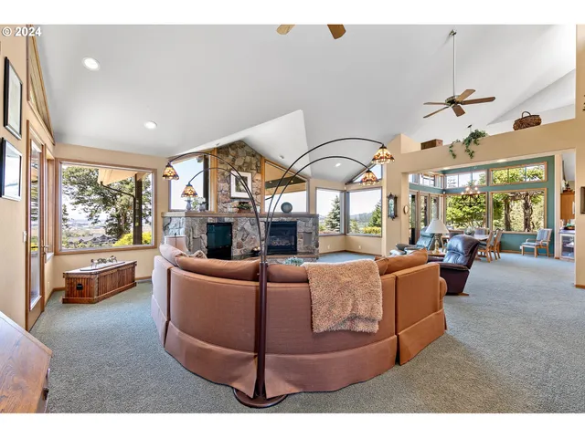 $2,200,000 | 90849 Coburghills Drive, Eugene, OR 97408