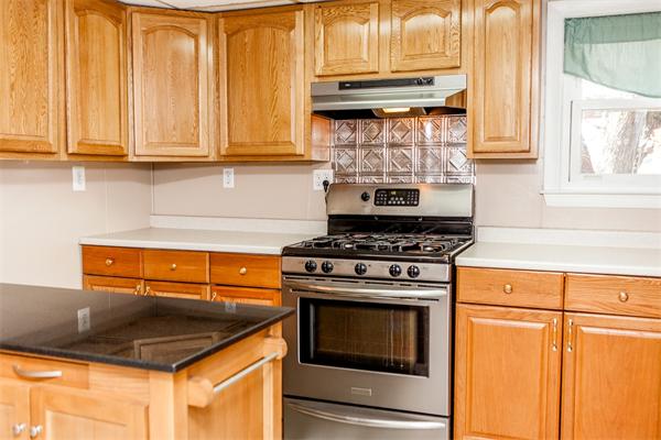 9 Easy Street Northborough, MA 01532 - Photo 5 of 22