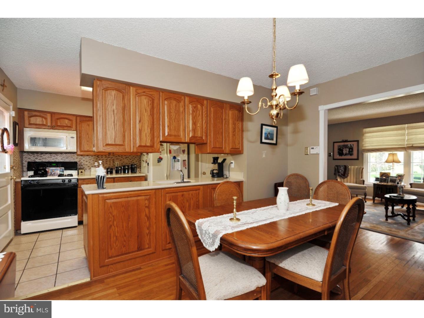 904 Independence Road Norristown, PA 19403 - Photo 12 of 25 Dining Room