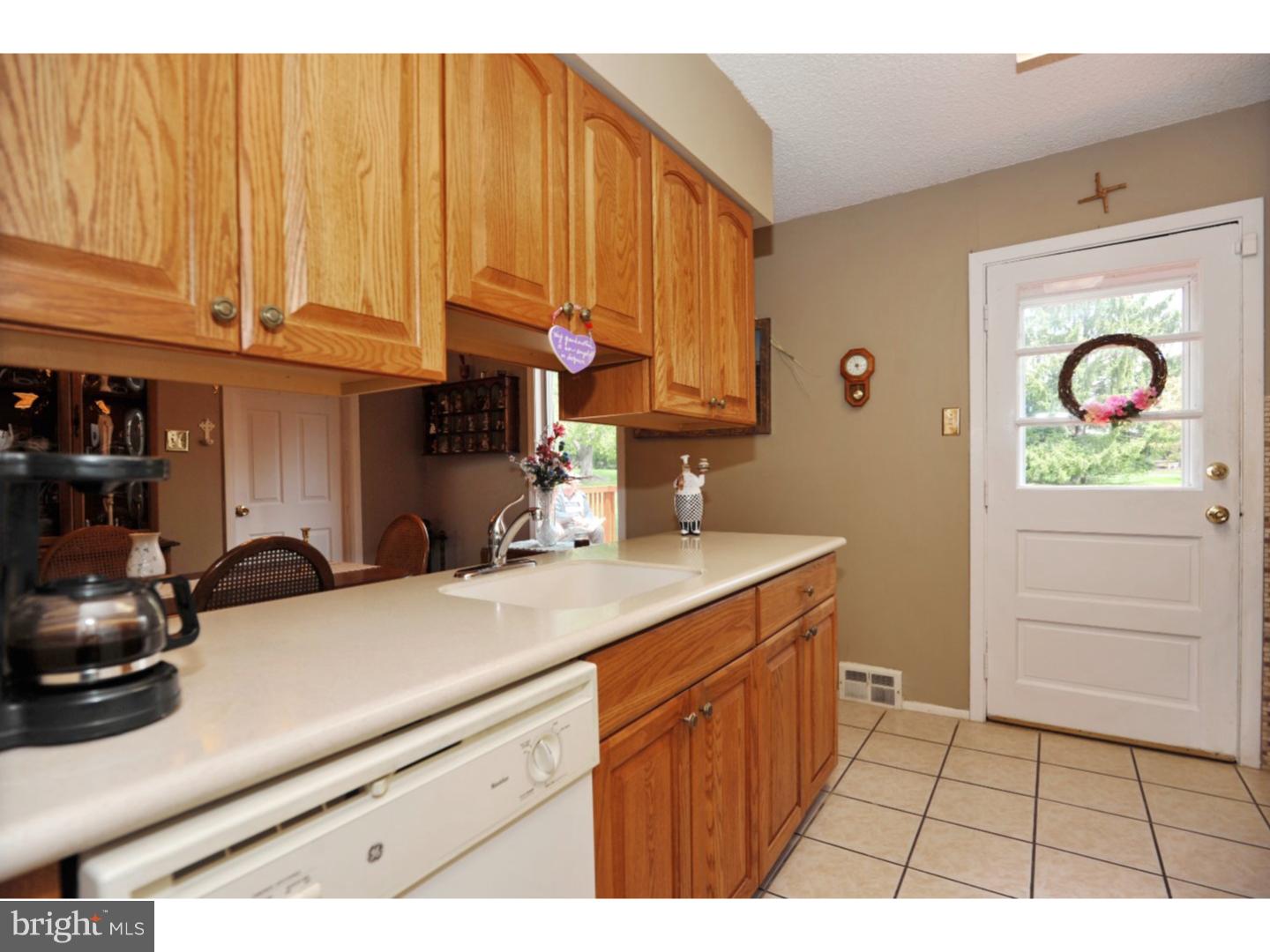 904 Independence Road Norristown, PA 19403 - Photo 14 of 25 Kitchen