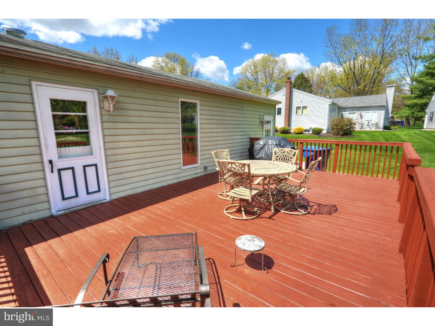 904 Independence Road Norristown, PA 19403 - Photo 22 of 25 Deck