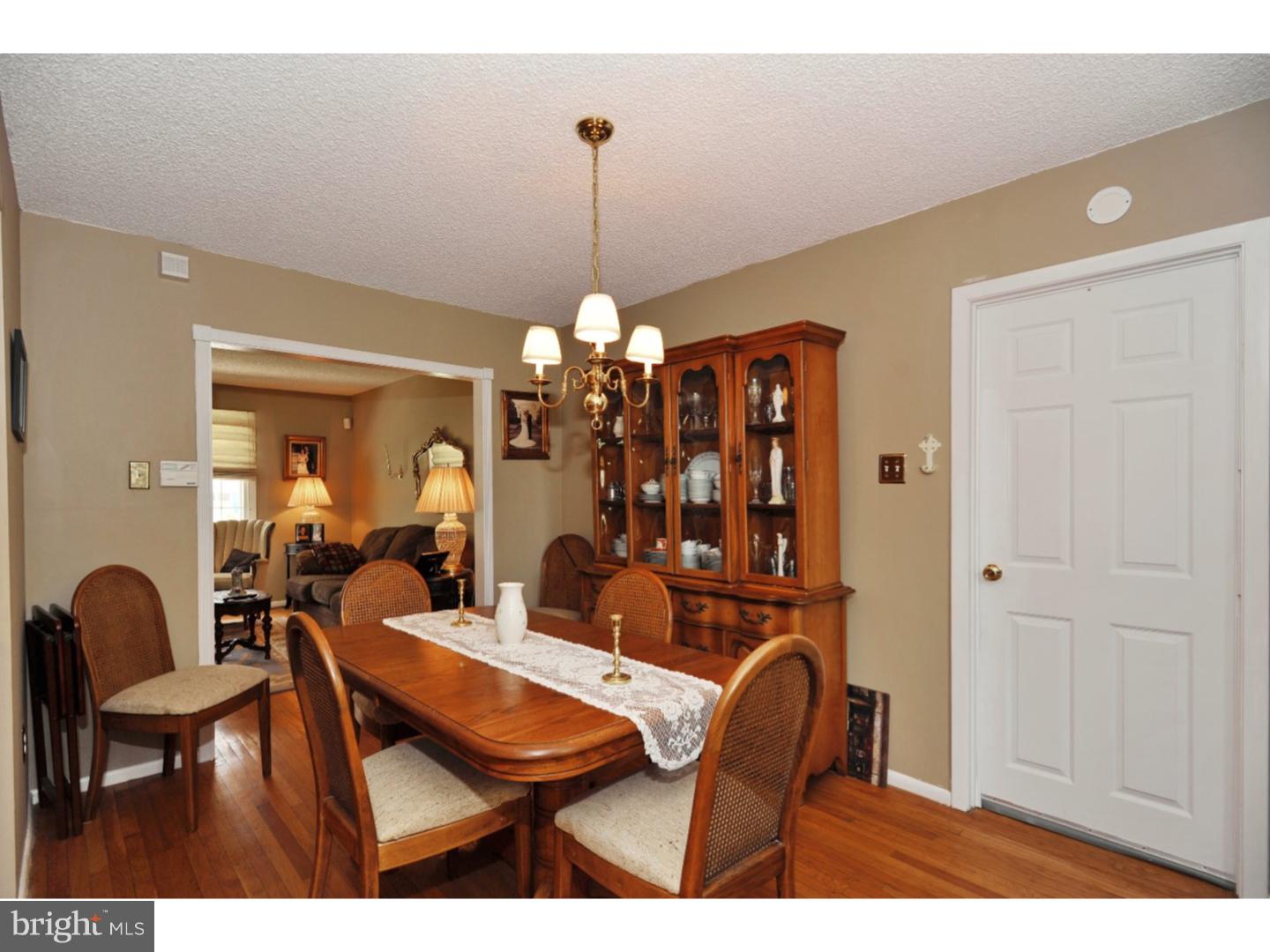 904 Independence Road Norristown, PA 19403 - Photo 9 of 25 Dining Room