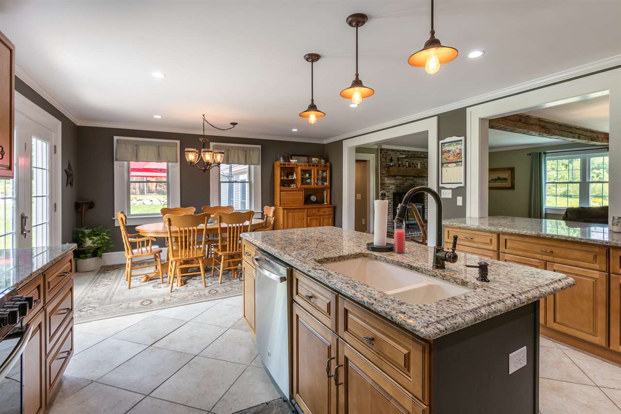 151 Oak Hill Road Concord, NH 03301 - Photo 5 of 37