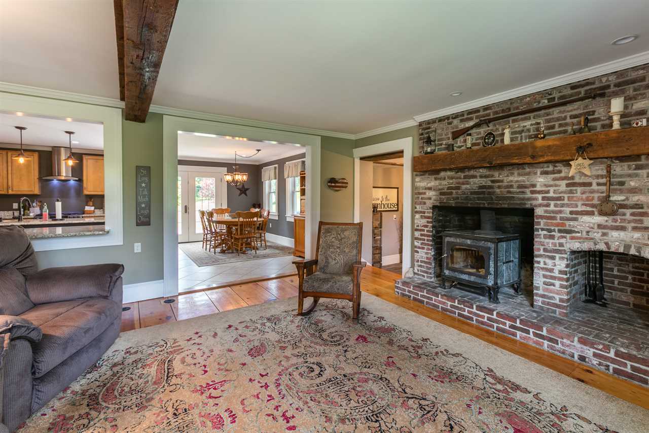 151 Oak Hill Road Concord, NH 03301 - Photo 8 of 37