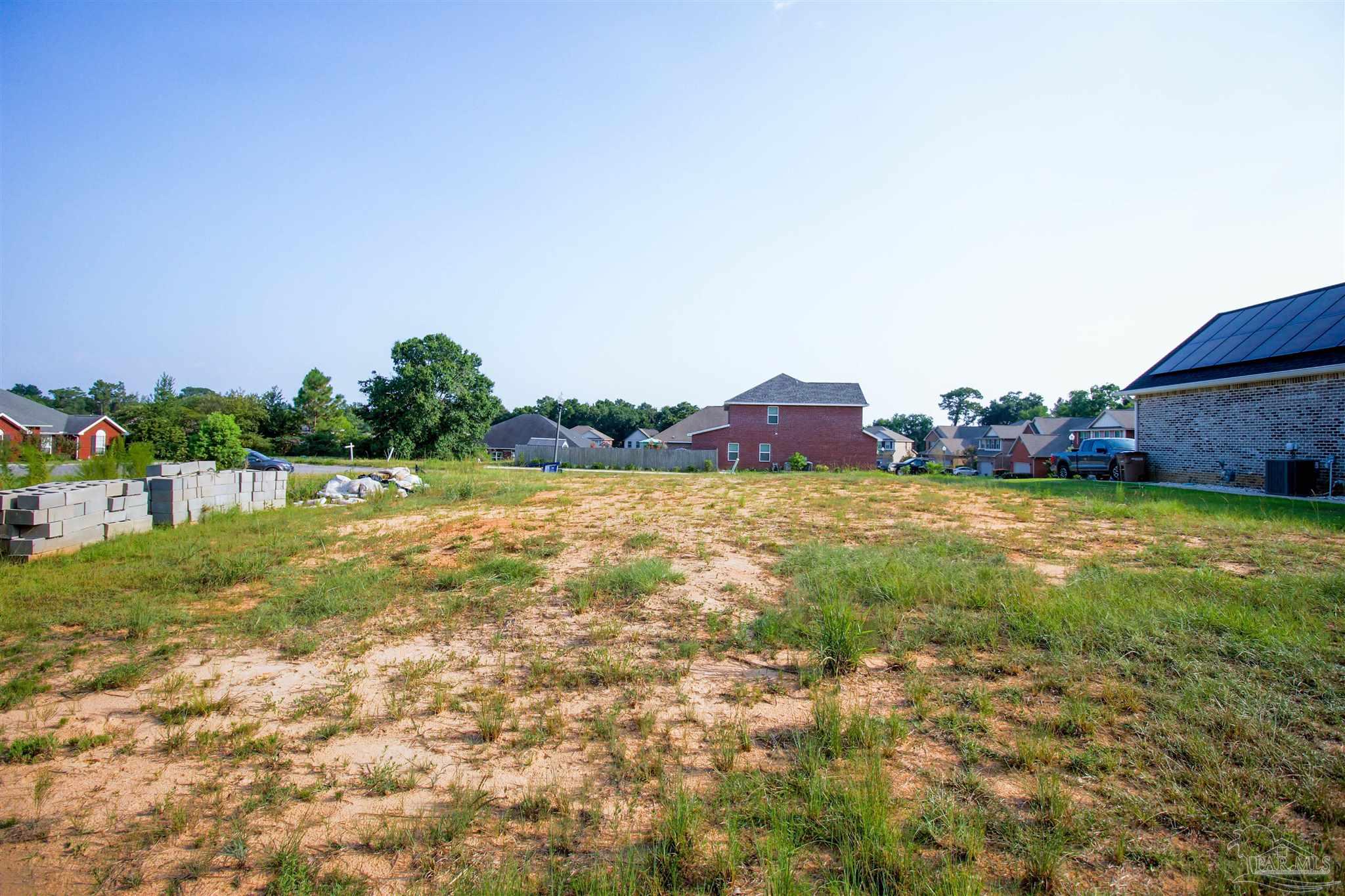 695 Farmington Road Pensacola, FL 32504 - Photo 5 of 14 Gallery Image 5