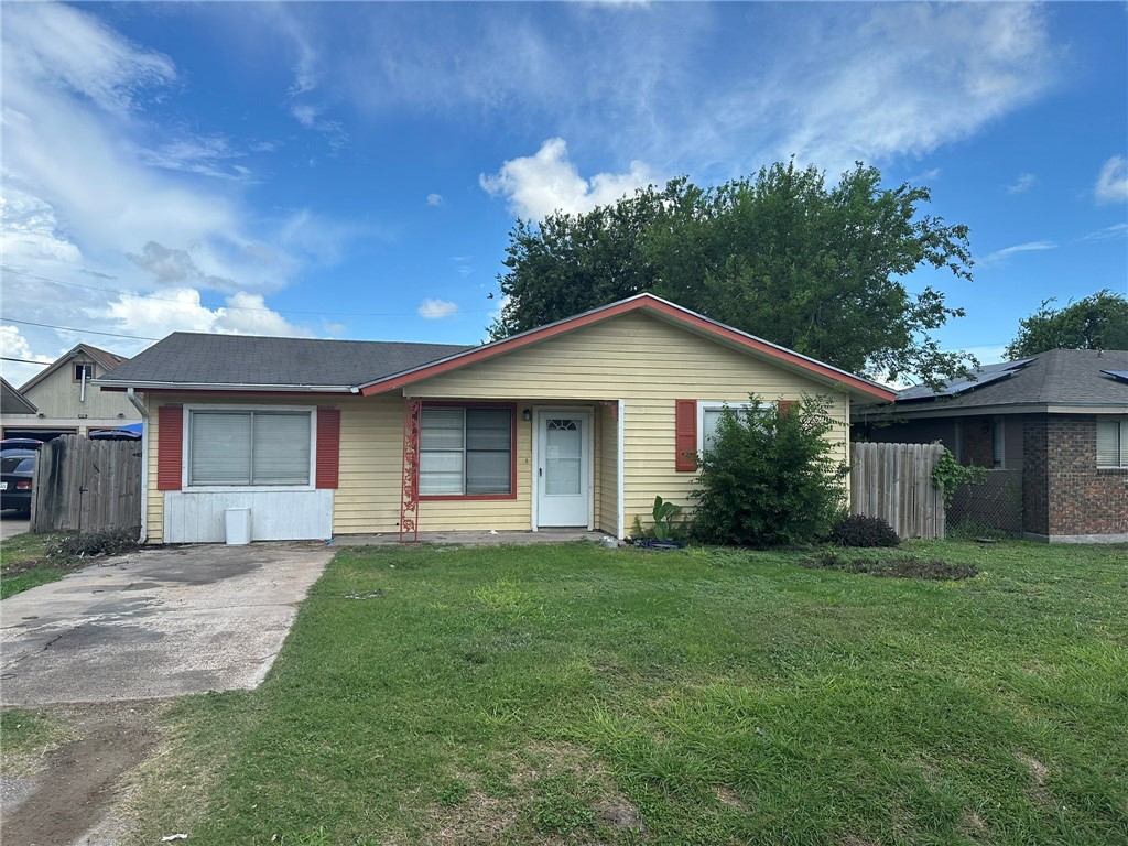 115 Lee Avenue Gregory, TX 78374 - Photo 1 of 32