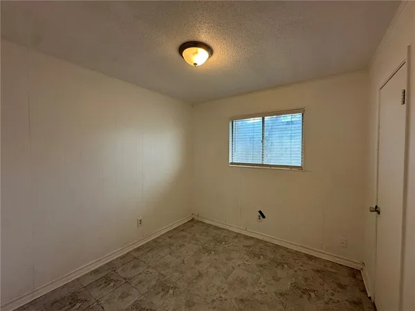 $1,550 | 115 Lee Avenue, Gregory, TX 78374