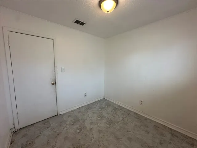 $1,550 | 115 Lee Avenue, Gregory, TX 78374