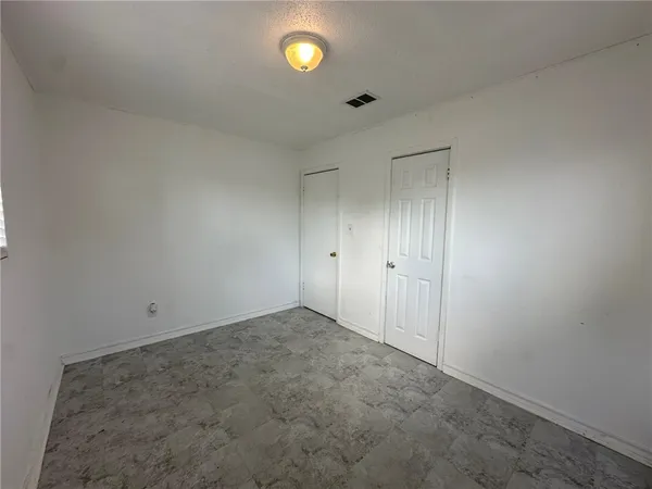 $1,550 | 115 Lee Avenue, Gregory, TX 78374