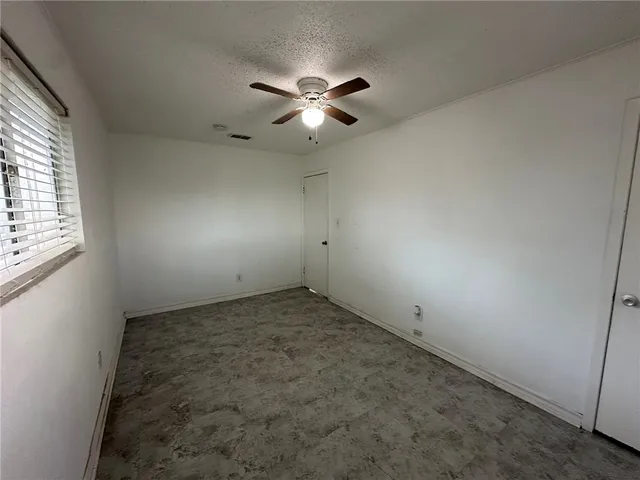 $1,550 | 115 Lee Avenue, Gregory, TX 78374