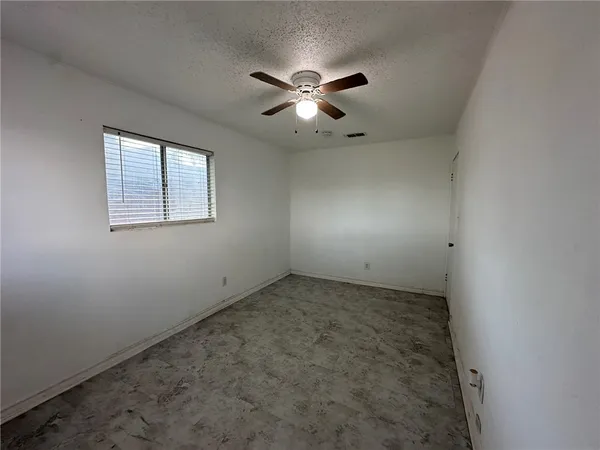 $1,550 | 115 Lee Avenue, Gregory, TX 78374