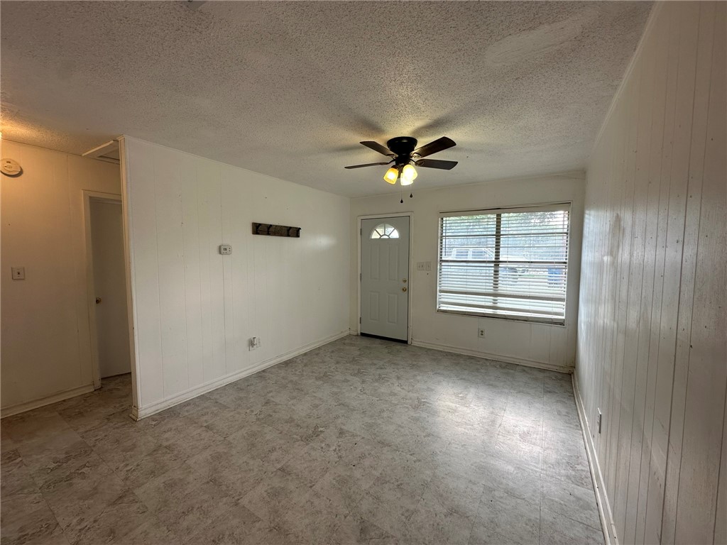 115 Lee Avenue Gregory, TX 78374 - Photo 4 of 32