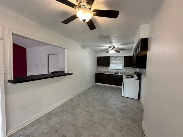 $1,550 | 115 Lee Avenue, Gregory, TX 78374