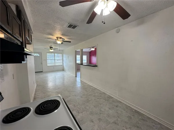 $1,550 | 115 Lee Avenue, Gregory, TX 78374