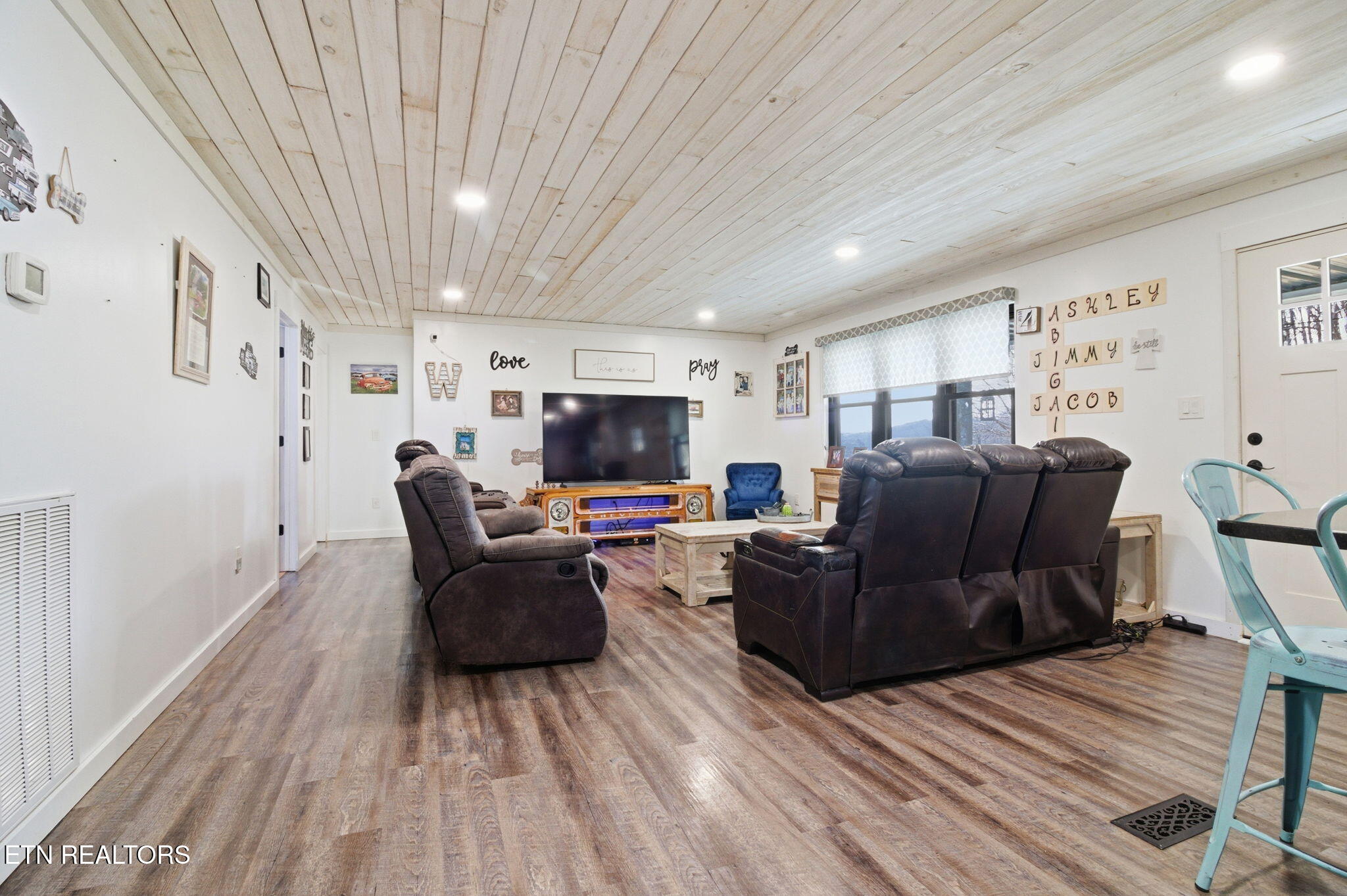 2950 Boatmans Mountain Road Morristown, TN 37814 - Photo 12 of 42 26-web-or-mls-DZ3A4409