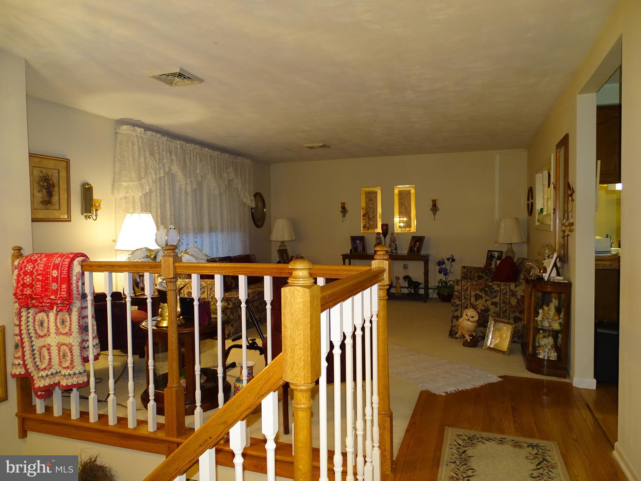 2340 Sycamore Road York, PA 17408 - Photo 8 of 31