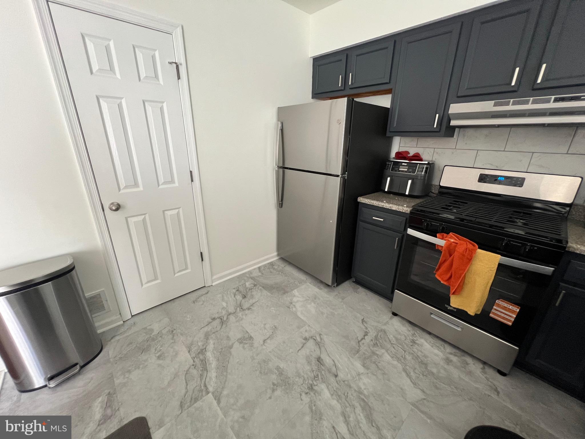 2312 Cross Street Philadelphia, PA 19146 - Photo 9 of 20