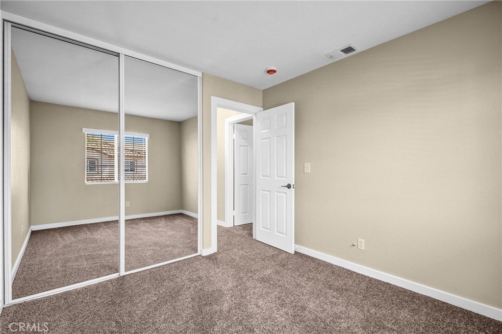 566 Hooper Avenue Simi Valley, CA 93065 - Photo 16 of 26