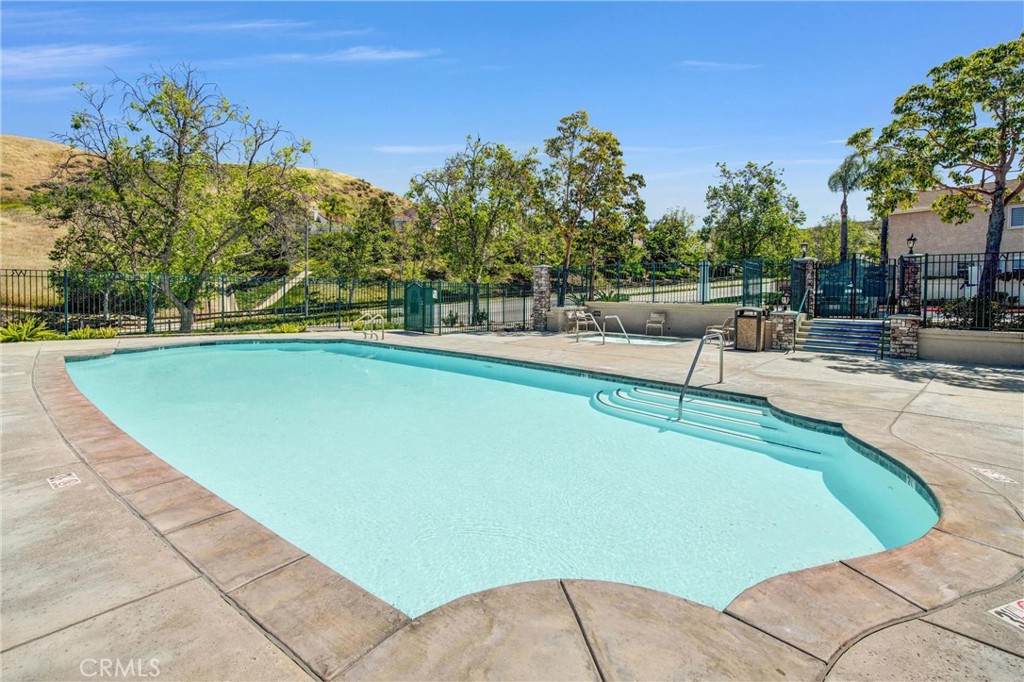 566 Hooper Avenue Simi Valley, CA 93065 - Photo 25 of 26