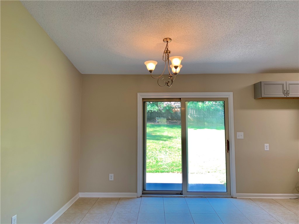 2303 Hannah Road Anderson, SC 29621 - Photo 7 of 21