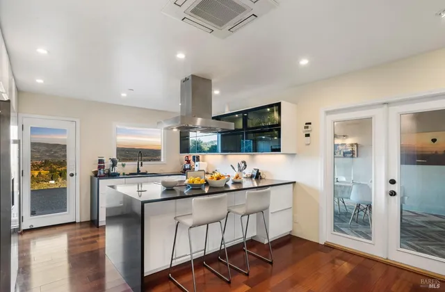 $2,250,000 | 4127 Dry Creek Road, Napa, CA 94558