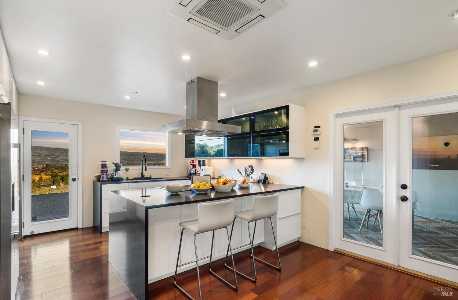 4127 Dry Creek Road Napa, CA 94558 - Photo 12 of 43