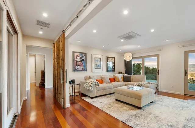 $2,250,000 | 4127 Dry Creek Road, Napa, CA 94558