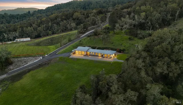 $2,250,000 | 4127 Dry Creek Road, Napa, CA 94558