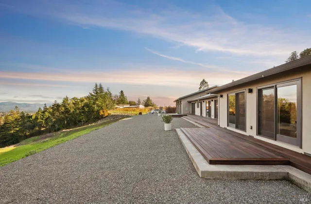 $2,250,000 | 4127 Dry Creek Road, Napa, CA 94558