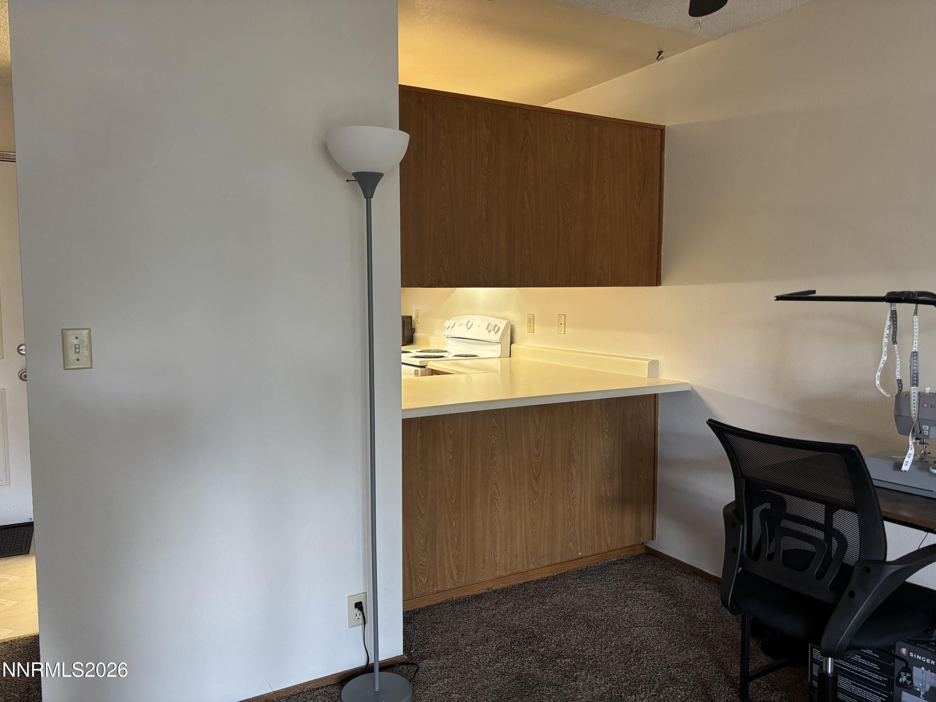 4985 West 7th Street, Unit 13 Reno, NV 89503 - Photo 5 of 12 Dining Area