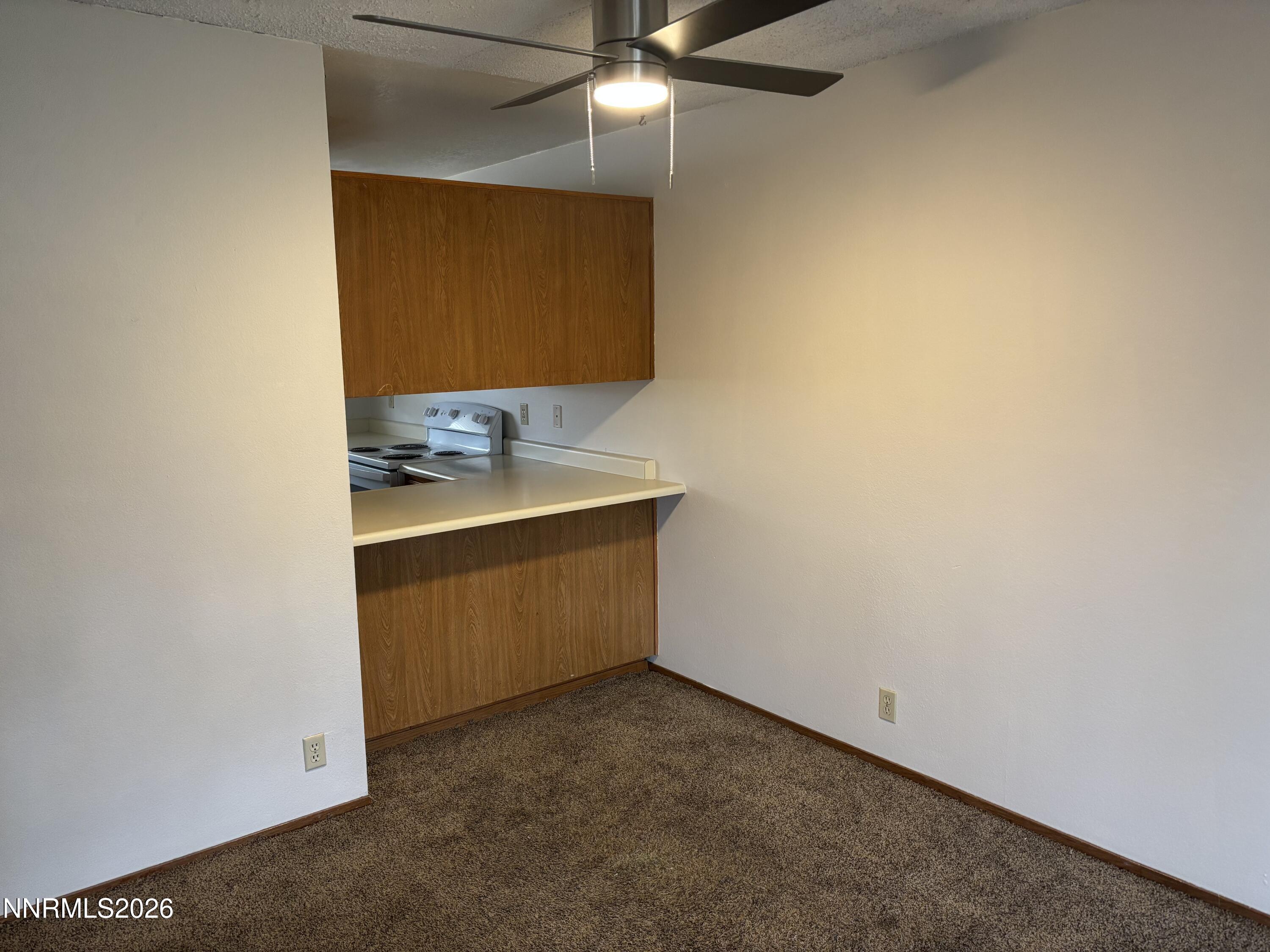 4985 West 7th Street, Unit 13 Reno, NV 89503 - Photo 6 of 12 Dining Area