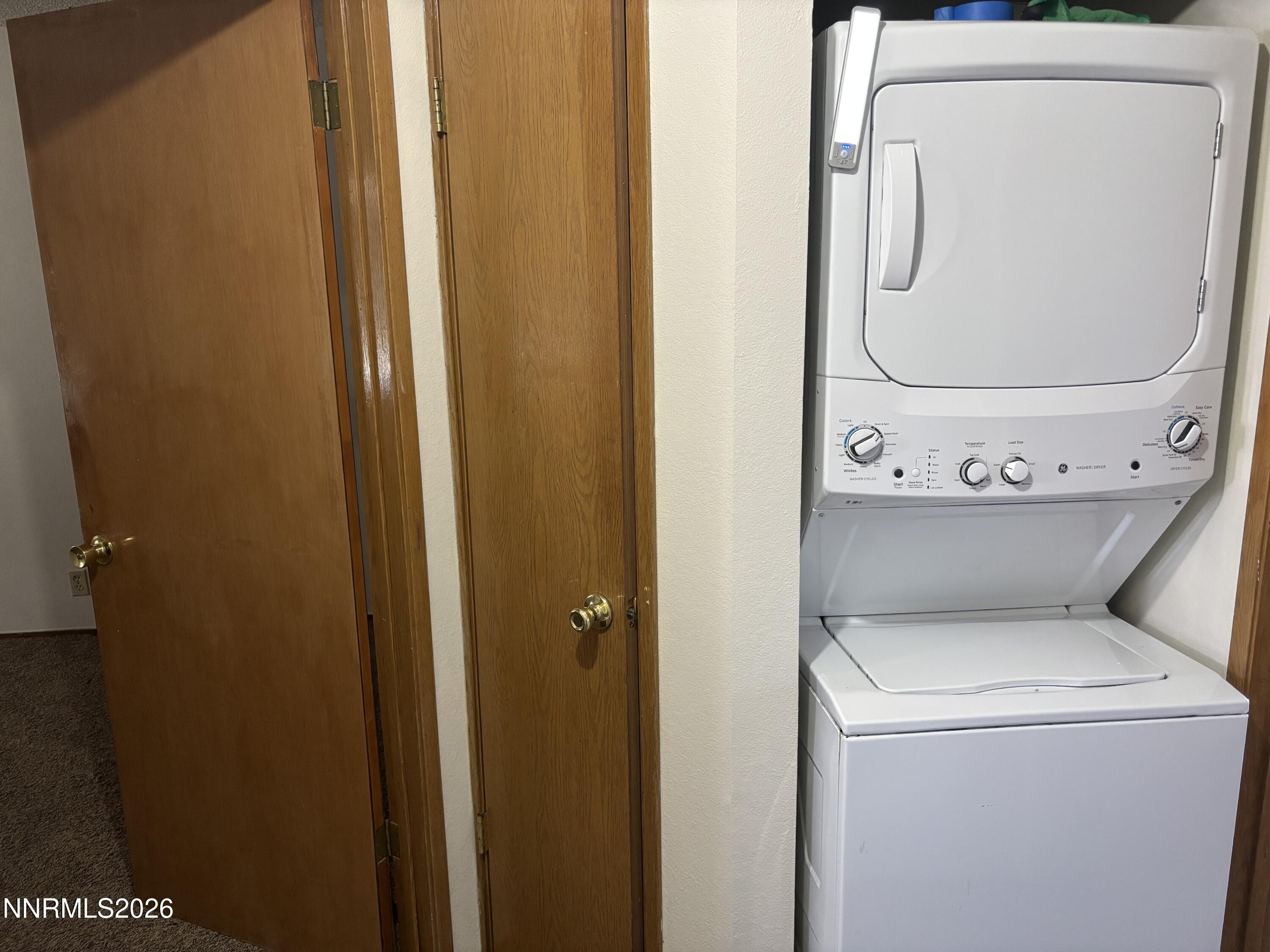 4985 West 7th Street, Unit 13 Reno, NV 89503 - Photo 10 of 12 Laundry