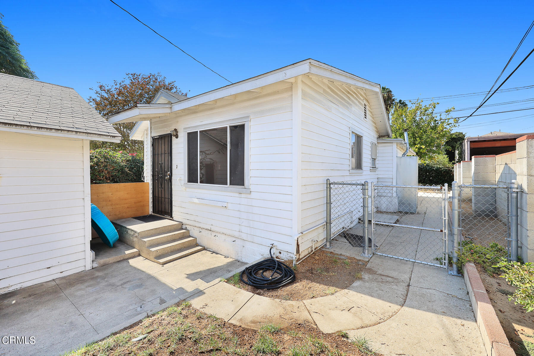 1159 Western Avenue Glendale, CA 91201 - Photo 21 of 52 a front view of a house with garden