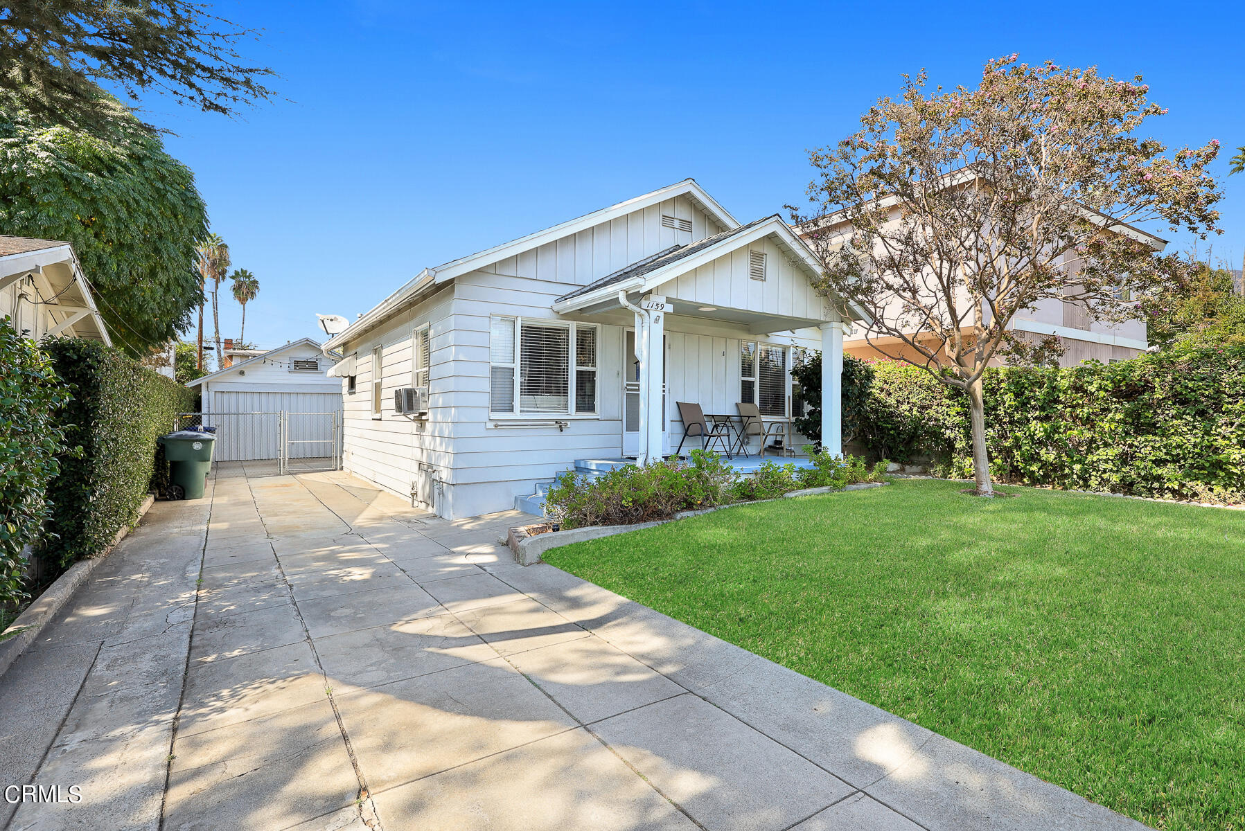 1159 Western Avenue Glendale, CA 91201 - Photo 4 of 52 a view of a yard in front of house