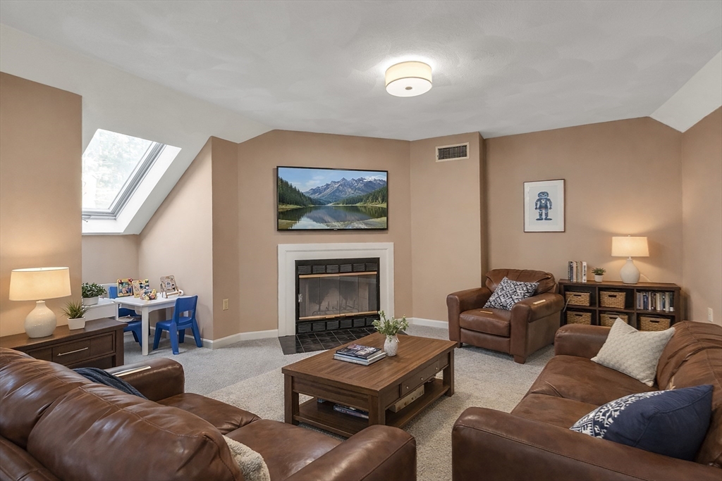 23 Deer Path, Unit 5 Maynard, MA 01754 - Photo 14 of 21