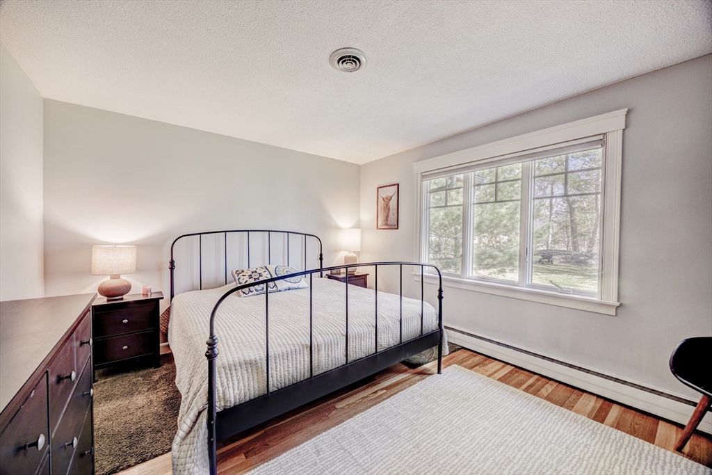 216 Country Way Needham, MA 02492 - Photo 17 of 42