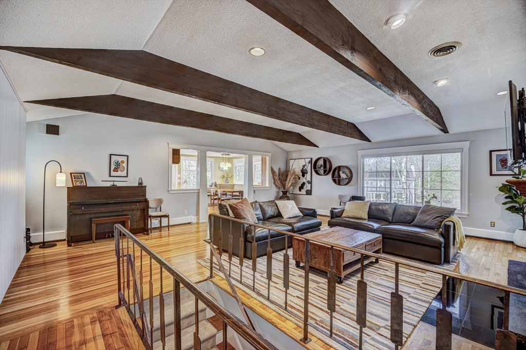 216 Country Way Needham, MA 02492 - Photo 5 of 42