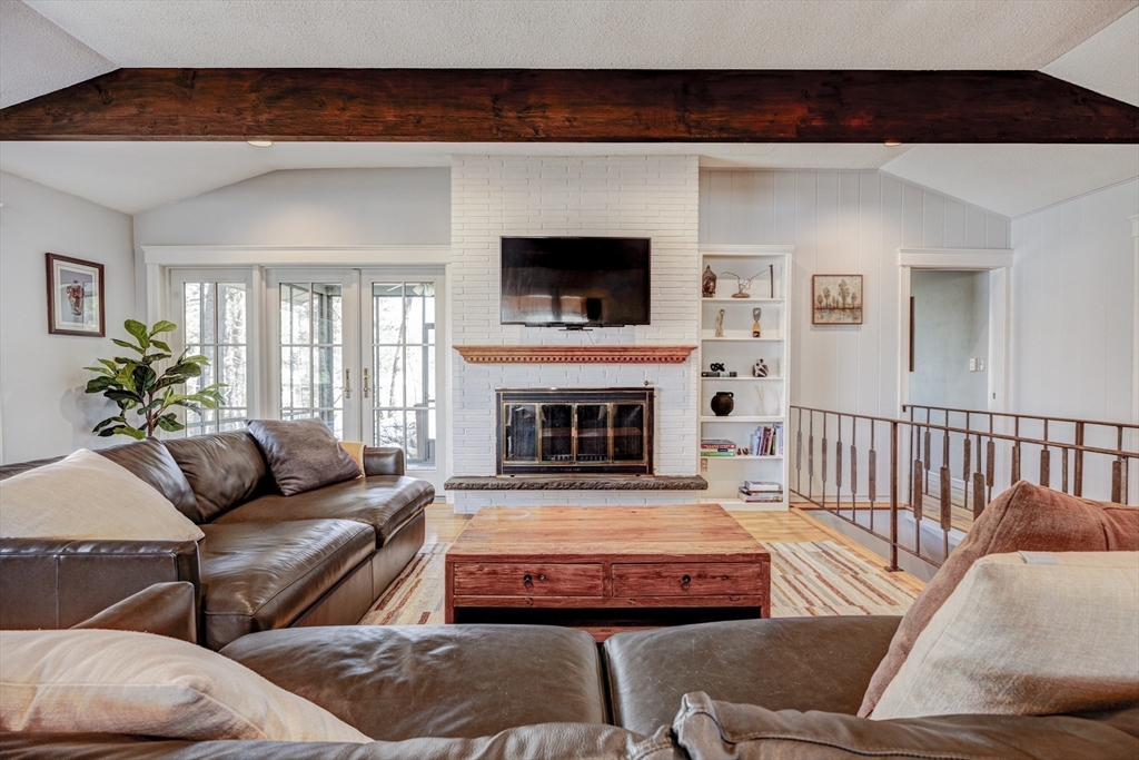 216 Country Way Needham, MA 02492 - Photo 7 of 42