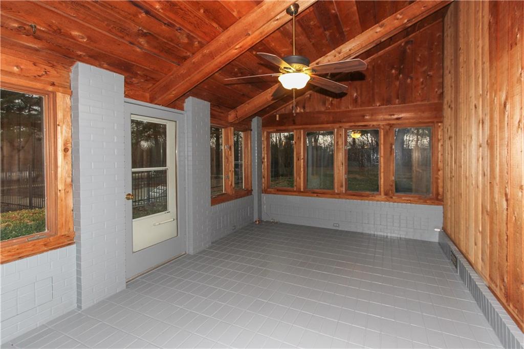 2698 Country Club Road Indianapolis, IN 46234 - Photo 8 of 27 Gallery Image 8